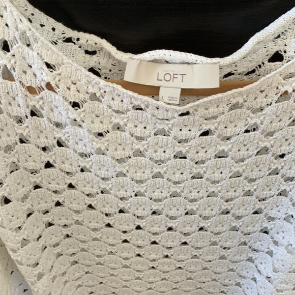 Loft L white s/s crocheted top NWOT - Picture 2 of 6